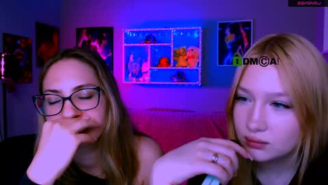 Sophie online show from April 15, 7:58 pm