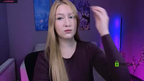 Sophie online show from November 16, 8:22 pm