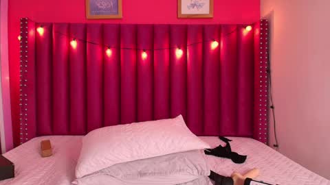 SAMARA  online show from February 14, 6:40 pm