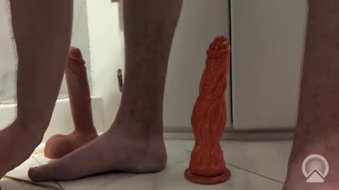 playswithbutt online show from October 27, 7:08 am