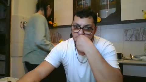 pleas3s_sweet online show from January 22, 8:28 pm