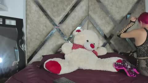 Aurora online show from April 20, 12:41 pm