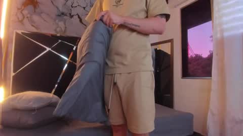 JUAN AND JULI online show from March 12, 9:03 pm