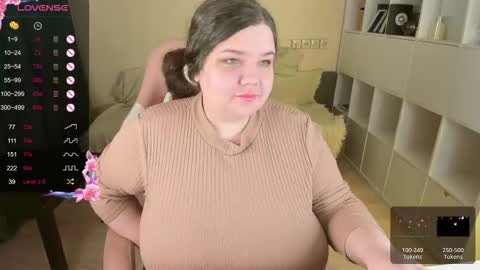 Snapshot of plum_pie__ chatting on September 13, 11:34 am Alice online show from September 13, 11:34 am