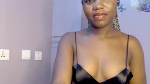 tinah online show from February 24, 8:27 am