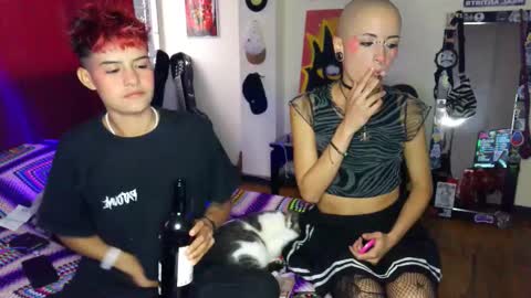   online show from March 7, 10:32 pm