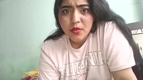 Snapshot of pocahontas_hall chatting on March 11, 6:52 pm Lily online show from March 11, 6:52 pm