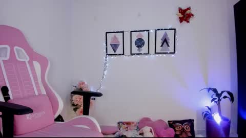 Jasmine online show from September 10, 11:28 pm