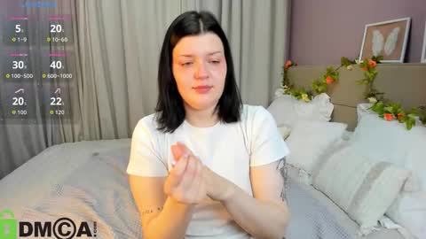Snapshot of polly__mayer chatting on September 30, 12:32 am Polly online show from September 30, 12:32 am