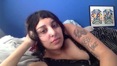 polymamii online show from March 2, 10:05 pm