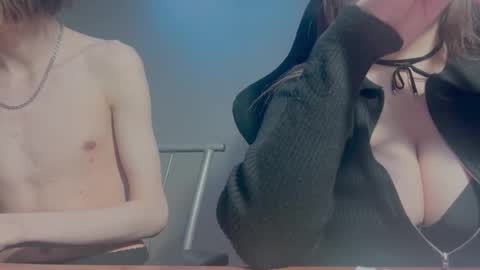 popoul_couple online show from January 5, 8:01 pm