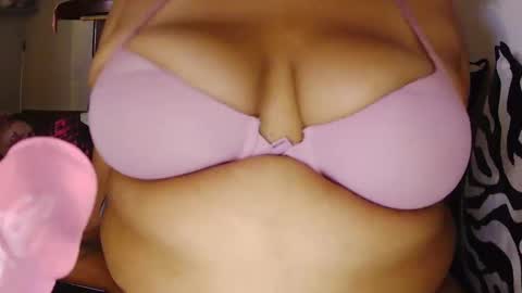 Snapshot of poppyprincess261371 chatting on October 9, 4:29 am poppyprincess261371 online show from October 9, 4:29 am