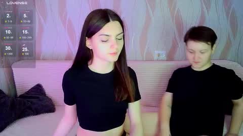 Ana and Tati online show from October 28, 8:21 pm