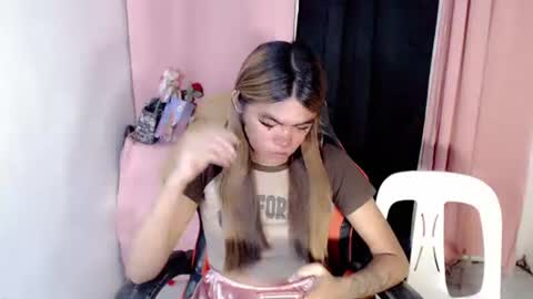 pornstar_kia online show from March 23, 9:14 am