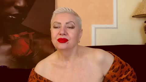 LADY POSH online show from October 8, 9:32 pm