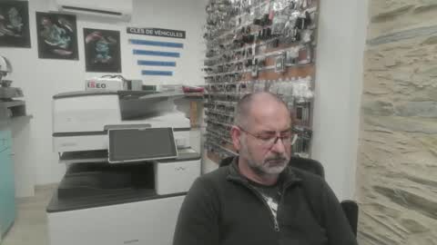 Seb online show from February 27, 10:19 am