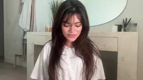 Selena online show from October 27, 11:38 pm