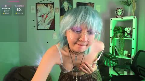 Powder online show from March 25, 8:15 pm