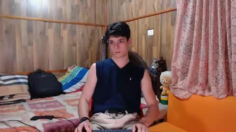 chris independent  online show from February 4, 5:53 am