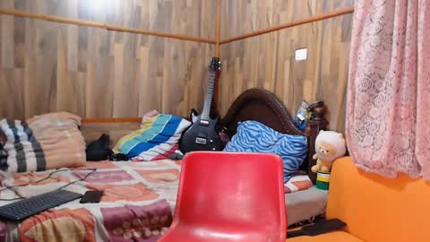 chris independent  online show from February 1, 5:49 am