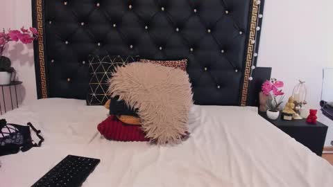 Ailyn online show from March 27, 8:26 am