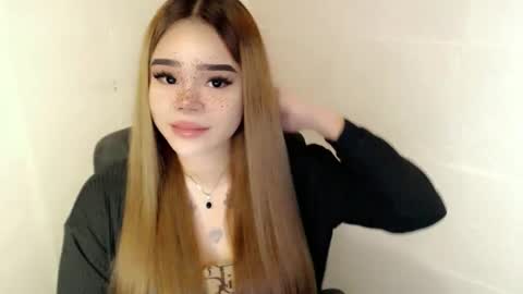 MAXXINE online show from March 16, 2:37 am