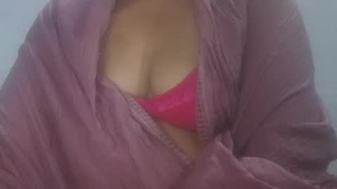 preet_punjaban02 online show from July 5, 5:42 pm