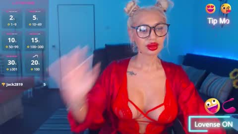 Victoria online show from September 14, 7:15 pm