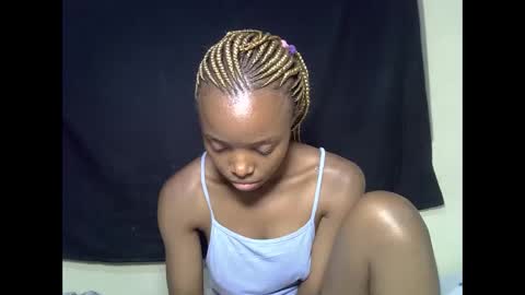 lynn online show from April 10, 8:24 pm