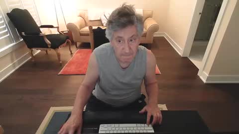 preppydave2525 online show from February 10, 7:07 pm