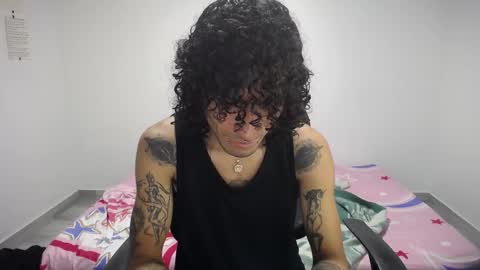 Plux online show from September 29, 7:02 pm