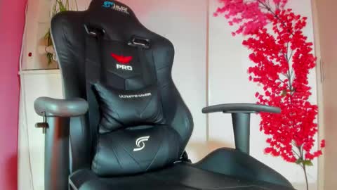 PRESSURE online show from March 23, 10:31 am