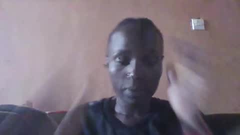 pretty_betty_ online show from February 8, 9:24 am