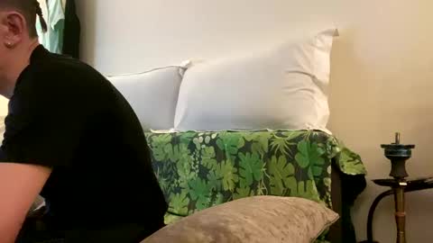 Snapshot of pretty_boy_jack chatting on January 21, 12:46 am pretty_boy_jack online show from January 21, 12:46 am