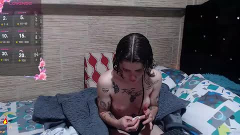 pretty_cristal22 online show from October 17, 11:47 am