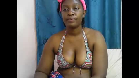 pretty_kylah online show from October 27, 3:17 am