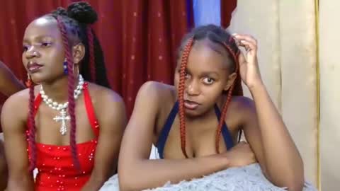 Pretty online show from February 14, 5:04 pm