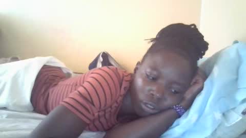 pretty_petite_ebony online show from February 15, 8:00 am