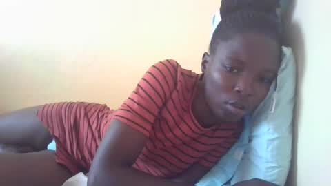 pretty_petite_ebony online show from February 15, 2:55 pm