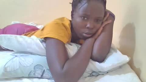 pretty_petite_ebony online show from March 7, 8:13 am