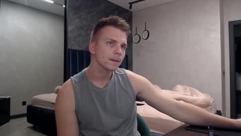 Justin online show from October 31, 7:36 pm