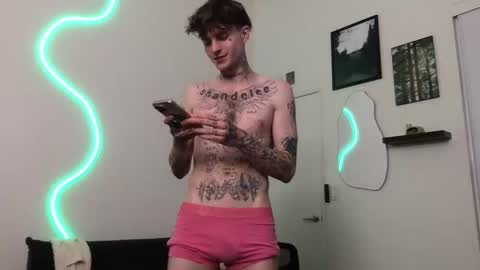 pretty boy online show from November 19, 5:40 am