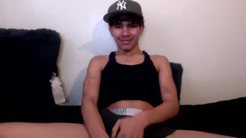 prettyboytbh online show from December 11, 6:42 pm