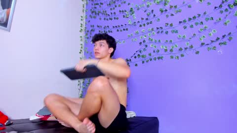 Enzo  Denis online show from February 1, 10:44 pm