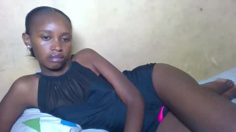 prettycarl_2 online show from March 24, 4:18 am