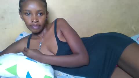 prettycarl_2 online show from April 12, 9:35 am