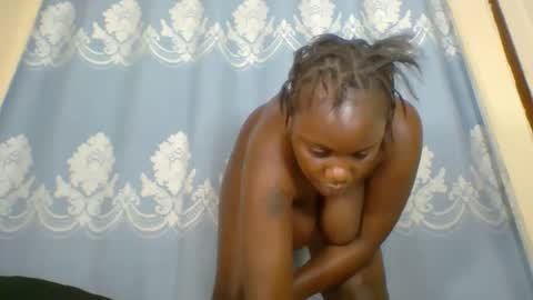 SHANIA online show from February 26, 4:43 pm