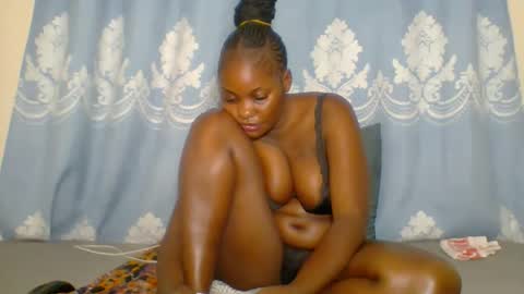 SHANIA online show from October 23, 10:17 am