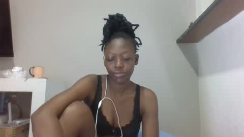 prettydollk_dons online show from March 22, 9:46 am