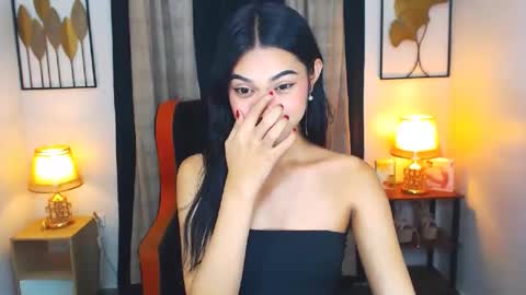 prettyhothugecock online show from December 16, 4:05 pm